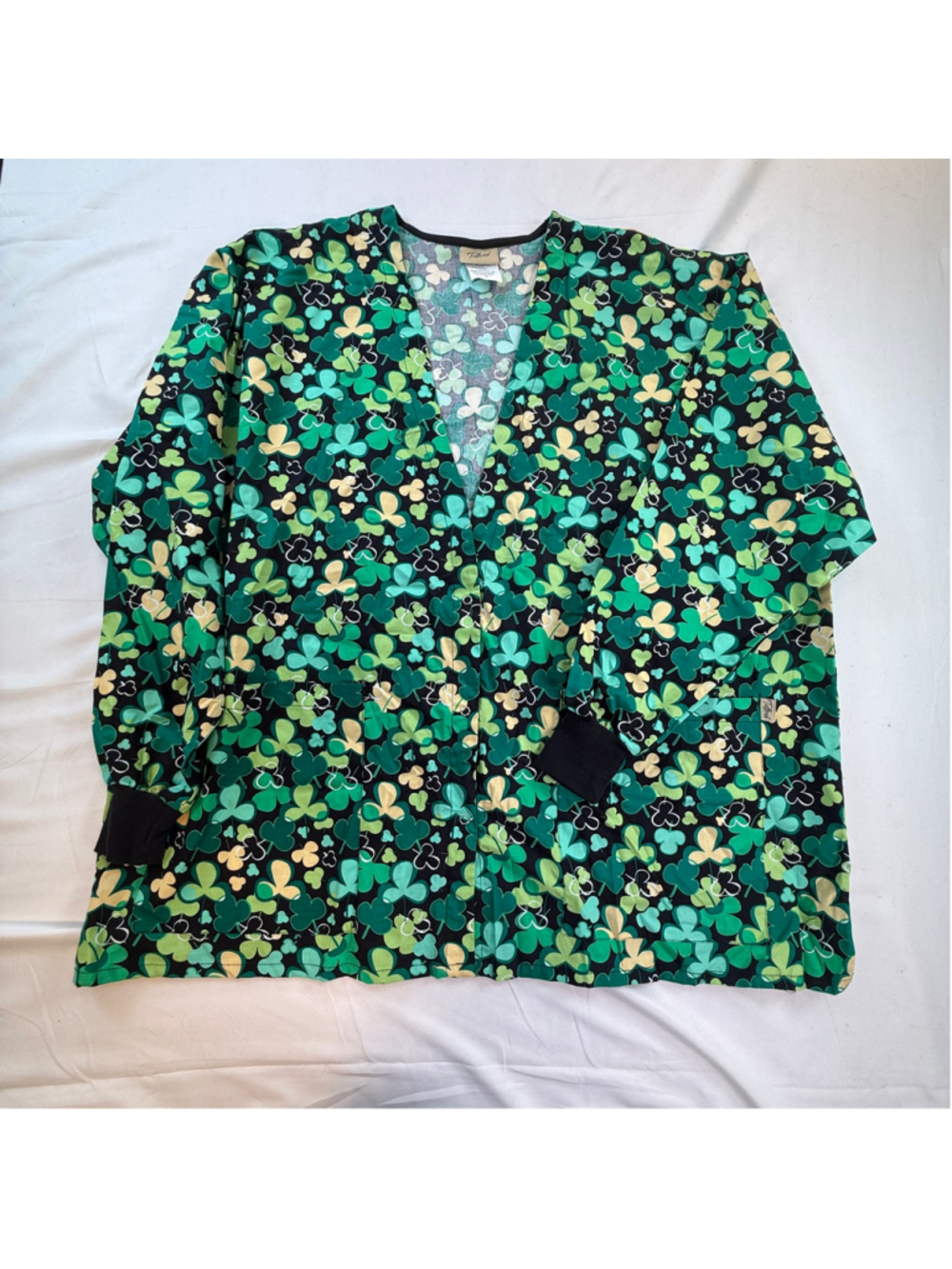 Tafford Shamrock Print Scrub Jacket 3X Green St. Patrick’s Day Long Sleeve Snap